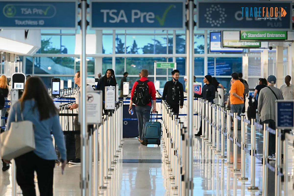 8,000 Flight Delays as FAA Faces Major Staff Absences