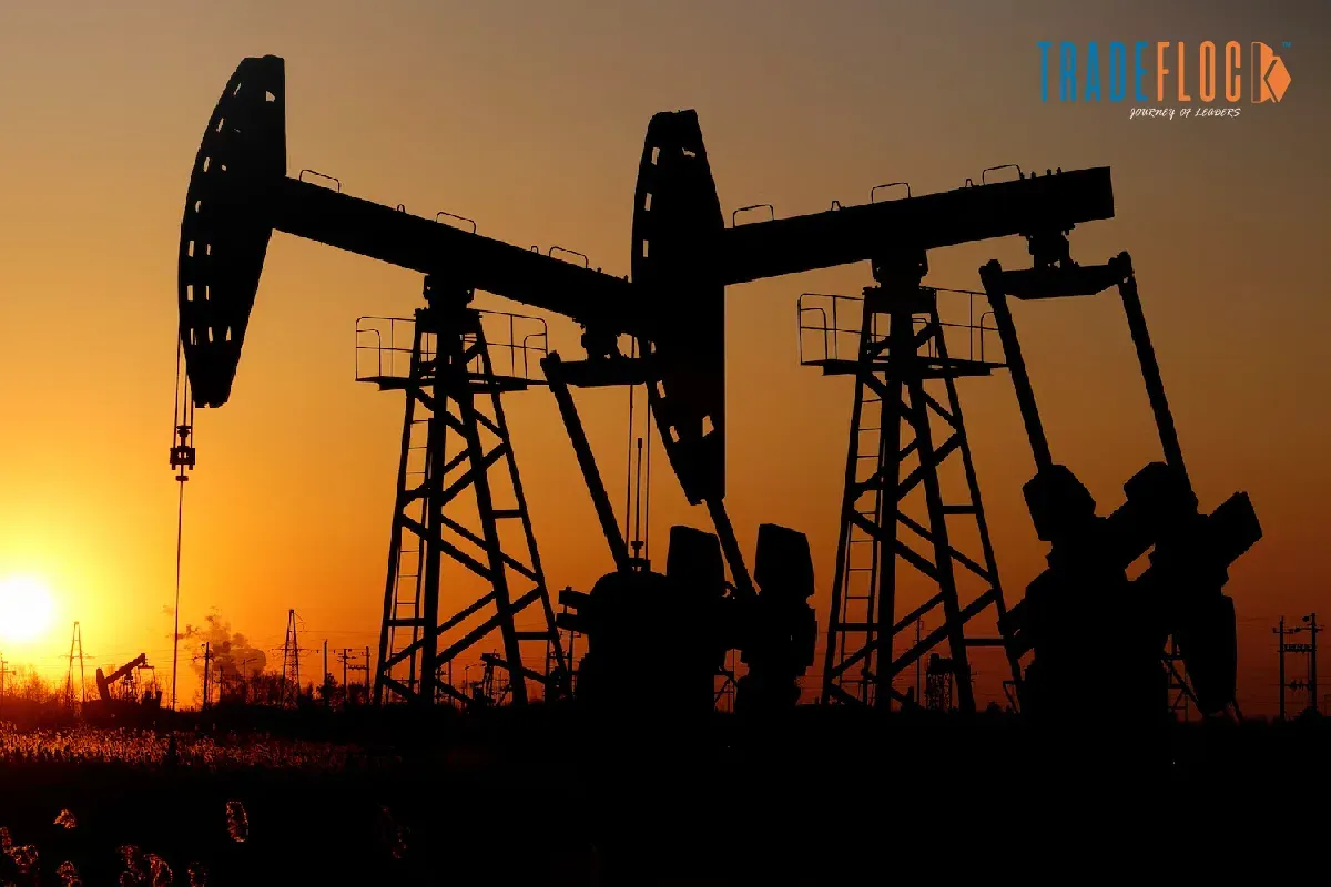 Oil Falls as US, Iran Pledge to Continue Nuclear Talks